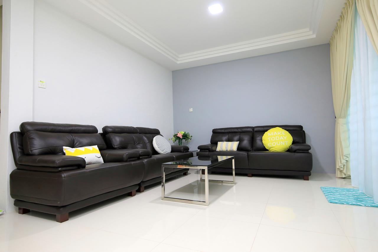 722 Homestay Kuching Exterior photo